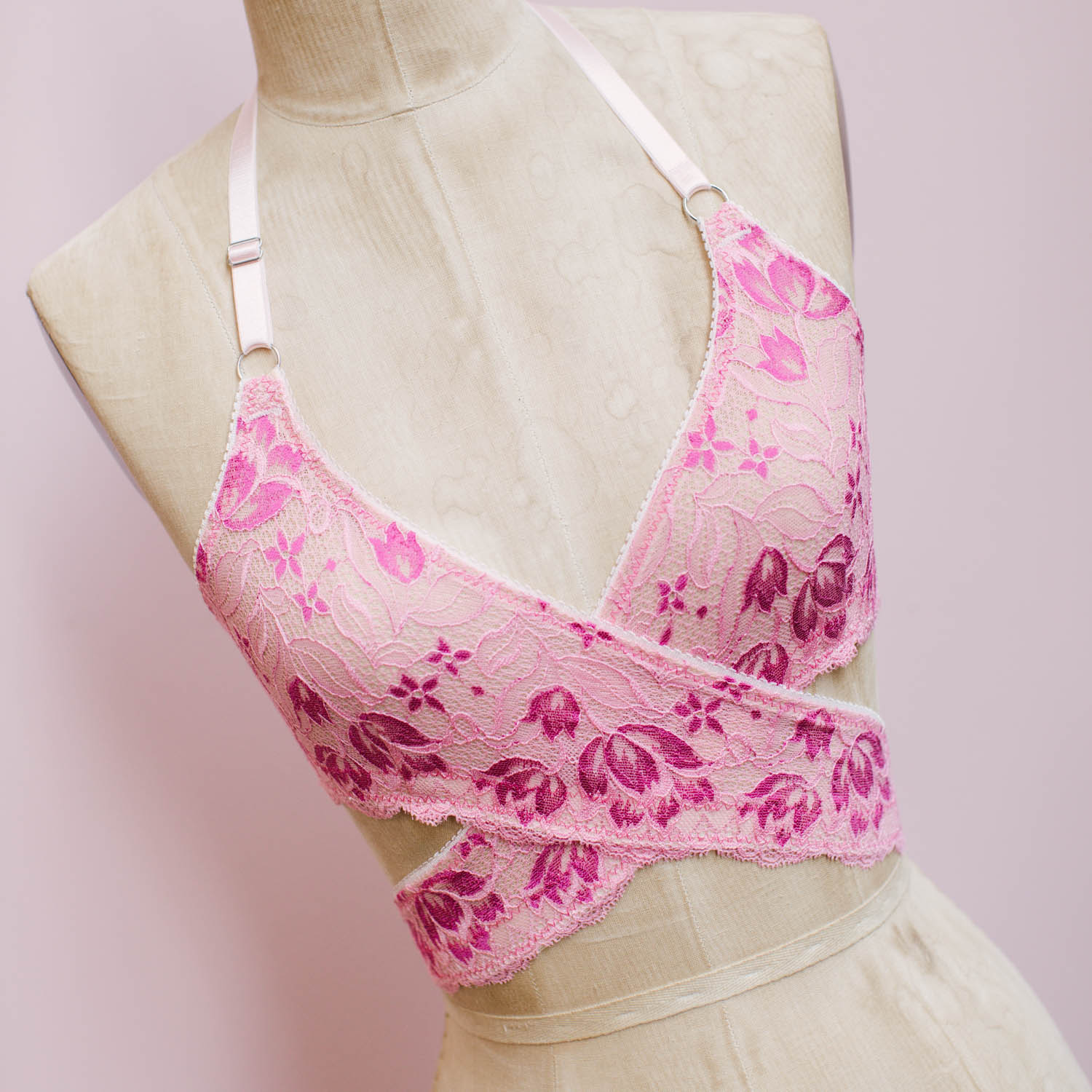 DIY LACE HALTER BRALETTE WITH FREE SEWING PATTERNS