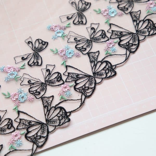 1 YD Black Bow + Floral Embroidered Tulle Galloon Lace