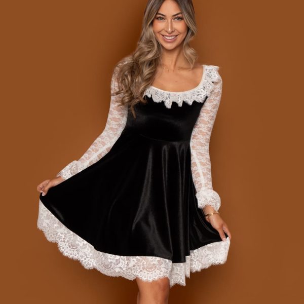 madalynne-holiday-skylar-masha-web-square-01